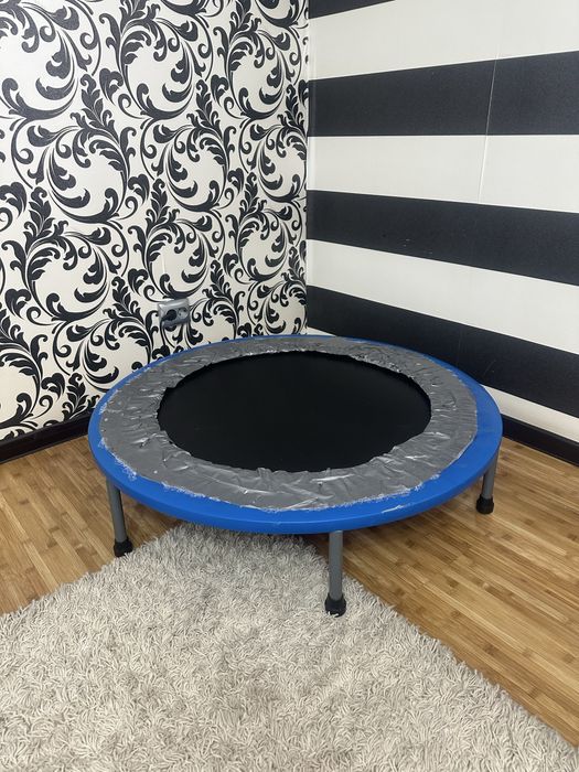 Батут б/у продам