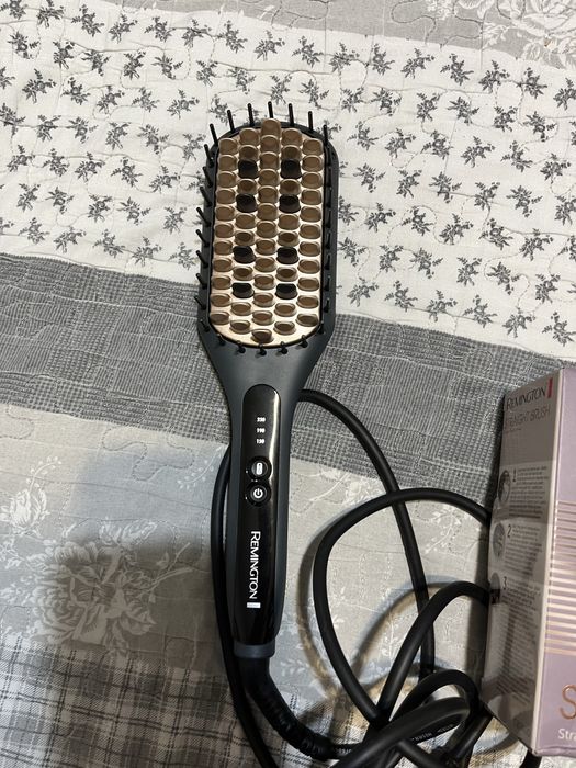 Perie Remington de indreptat parul