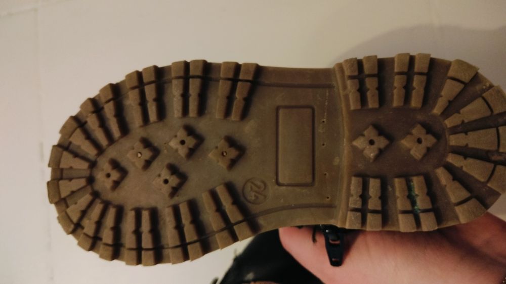 Ghetuțe neîmblânite nr.24