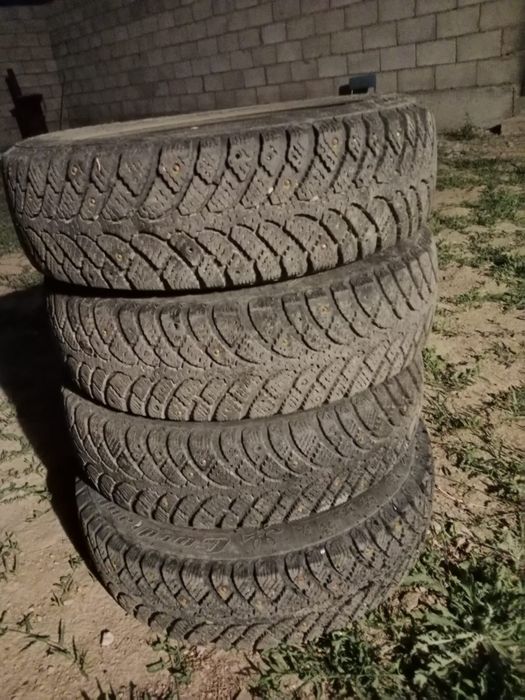 Продам зимние шины