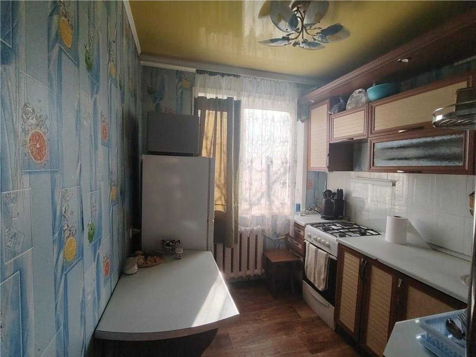 // 2 комн. кв. в центре рядом с ТЦ "Алем"