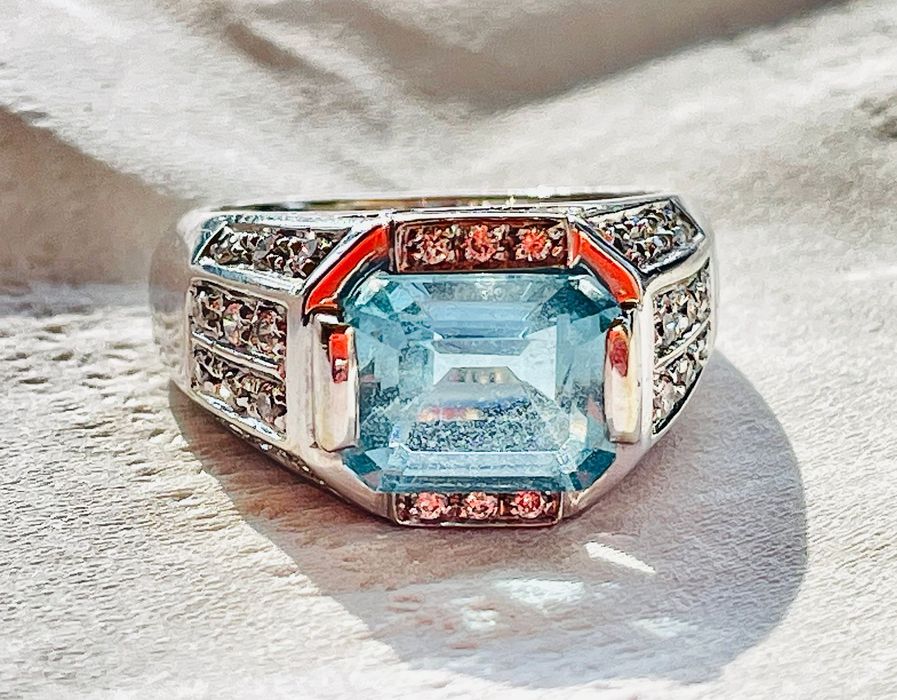 Inel aur 18 k acvamarin  natural de  Brazilia si diamante naturale