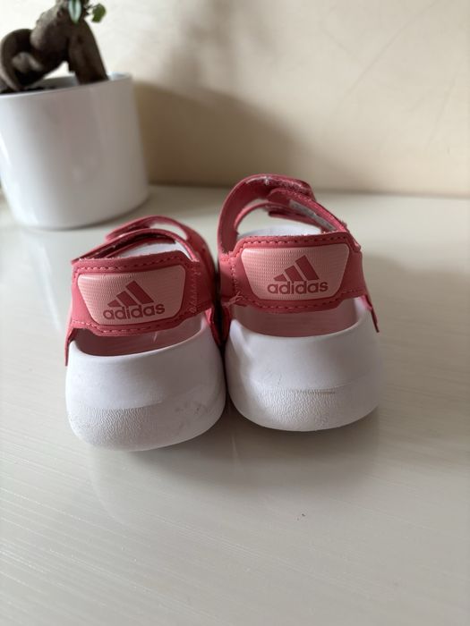 Детски сандали Adidas