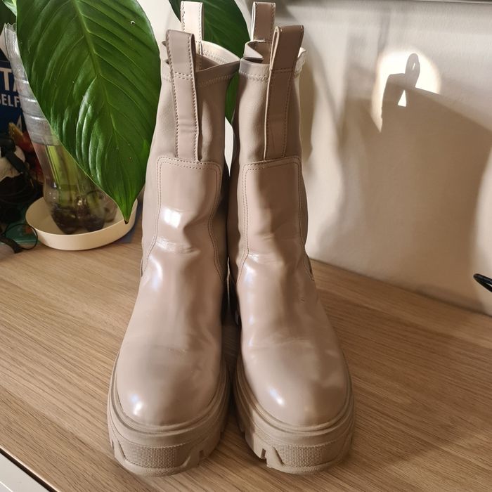 Ghete bej H&M 38