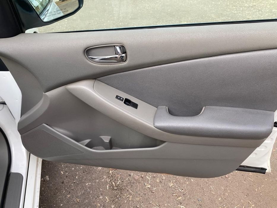 Продам ниссан алтима