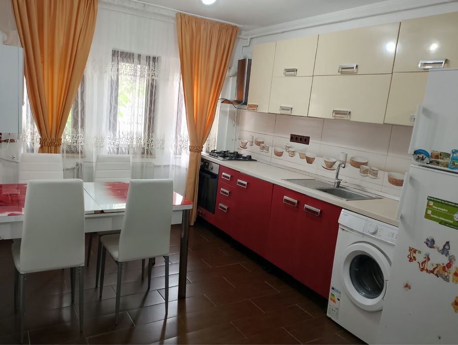 Apartament cu 2 camere de inchiriat