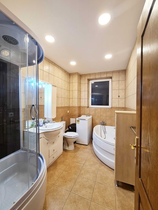 Inchiriez apartament 90mp Eliade 4 camere 2 bai garaj mobilat utilat