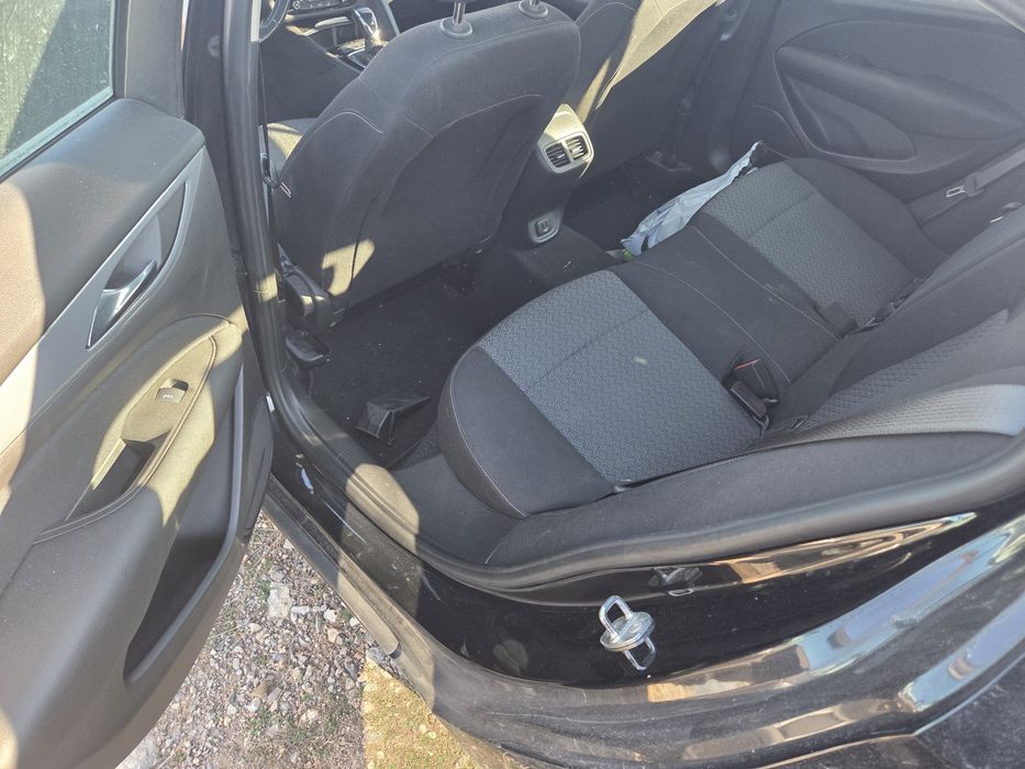 Opel Insignia B 1.6cdti -на части