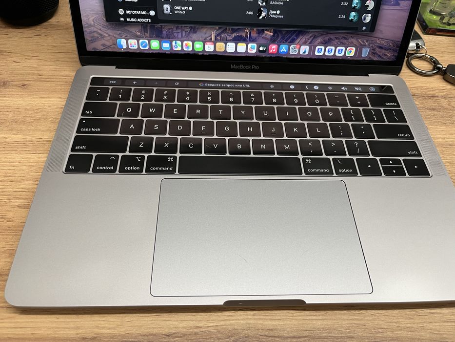 MacBook pro 96% akb