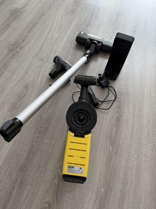 Aspirator vertical Karcher VC7 Cordless Your Max casa/masina/60min bat