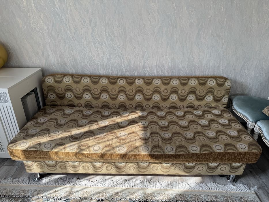 Продам раскладной диван такта