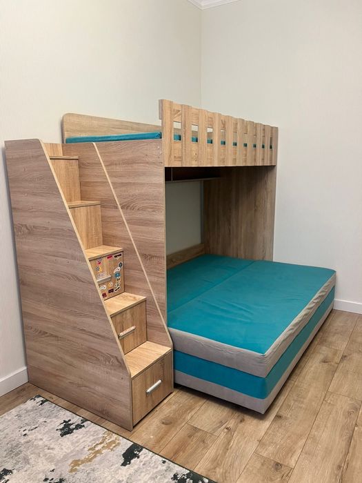 Продам 2х ярусную кровать