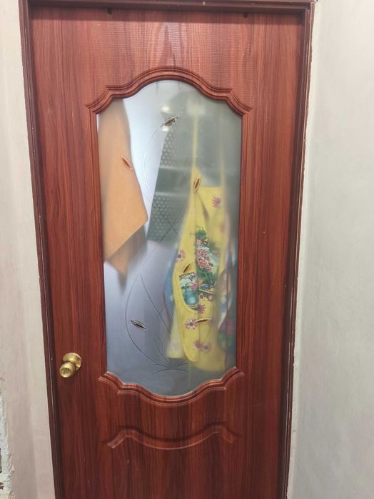 Даром Двери б/у бесплатно