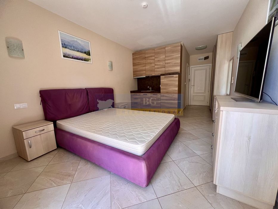 Комфортно студио в к-с на първа линия!