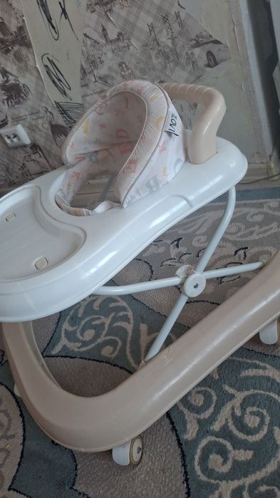 Детский ходунок б/у