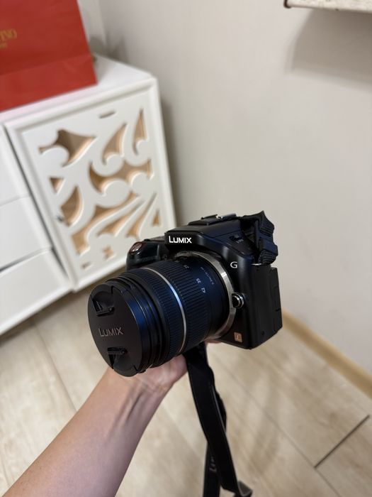 Panasonic Lumix DMC‑G5 + объектив 14‑42 мм
