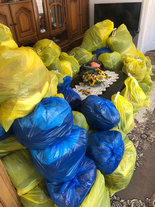 Vând haine second hand