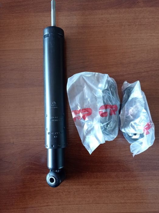 Продам амортизаторы задние и другие запчасти на Daewoo Nexia