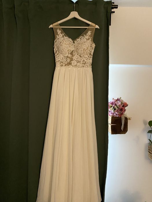 Rochie de mireasa unica si delicata!