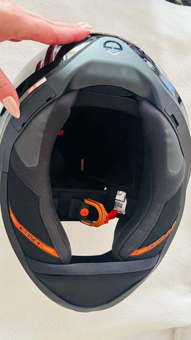 Каска Schuberth  XL