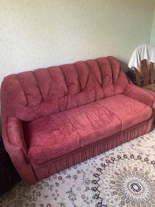 Продам диван в хорошем состоянии