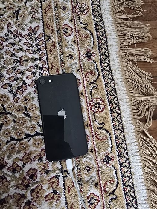 IPhone se 2 (128)