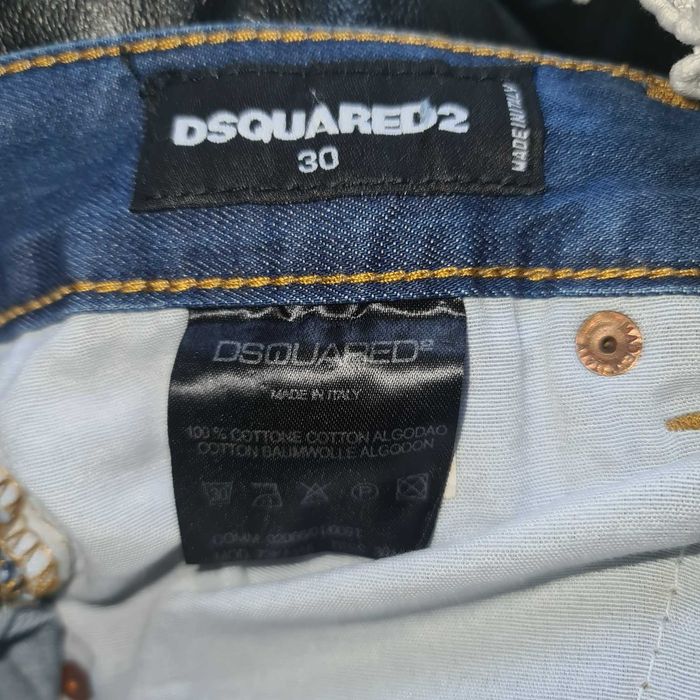 Тотална промоция само за Коледа-дънки-DSQUARED 2-от220лв на 180лв.