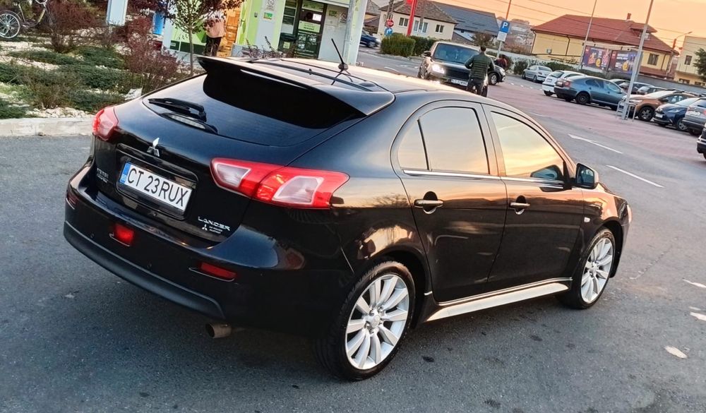 Mitsubishi Lancer