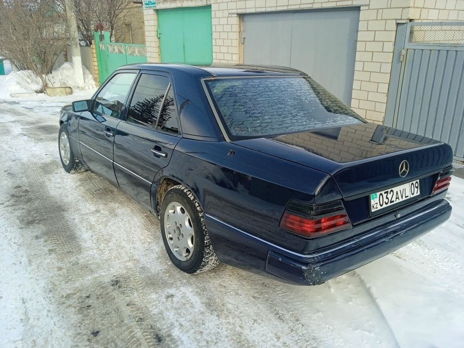 Продам или обменяю мерс 124