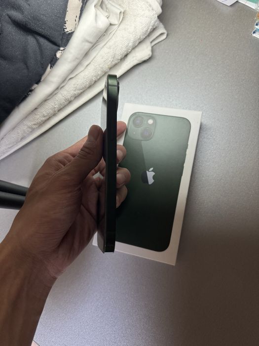 iPhone 13 128гб идеал