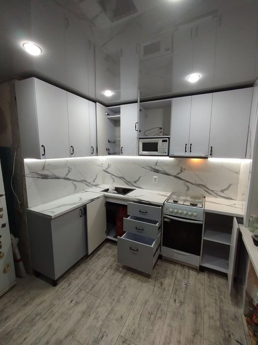 Кухня кухонный гарнитур