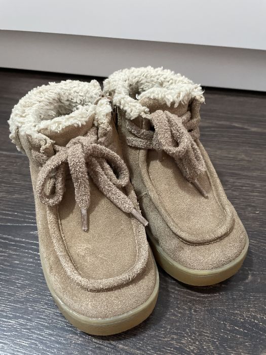 Ghete fetite marimea 26