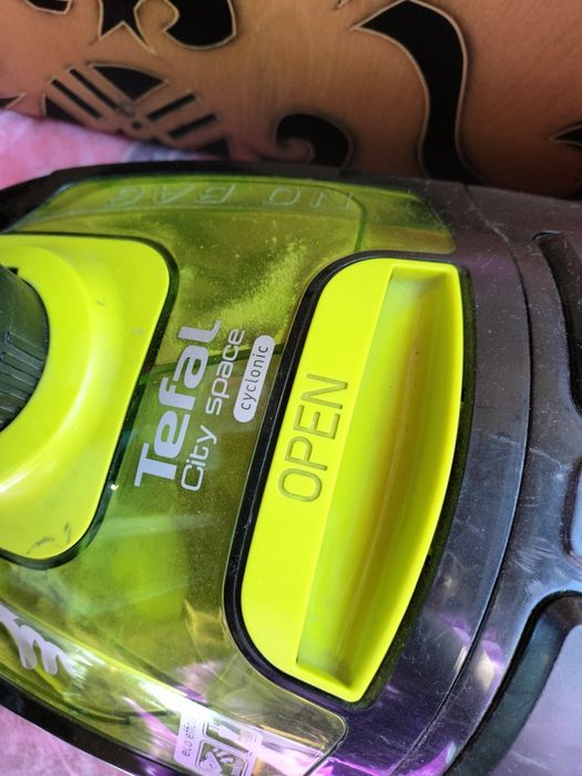 Срочно продам пылесос!