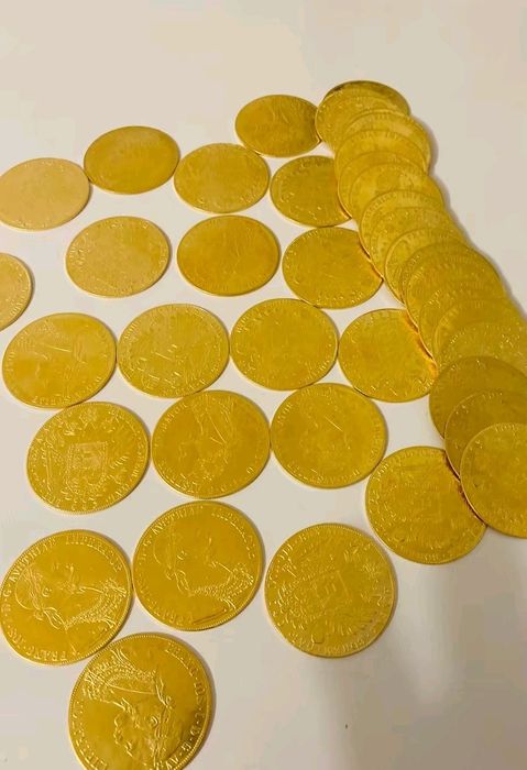 Monede placate cu aur de 24k