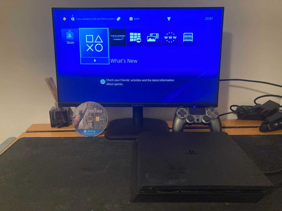Playstation 4, 400 gb +Игра и джойстик