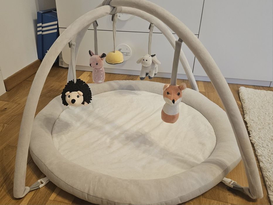 Saltea activitati bebelusi edvin