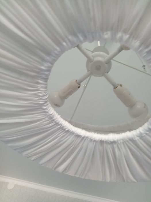 Люстры по две пары красивые