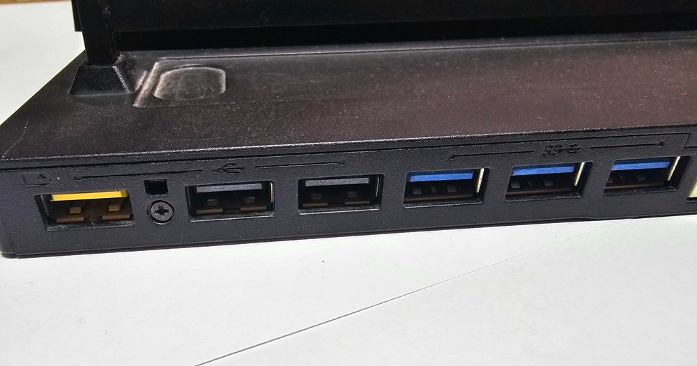 Lenovo ThinkPad Ultra Dock 40A2 - Докинг станция