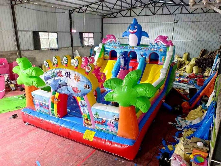 Batut bolalar o'yingohi sotiladi