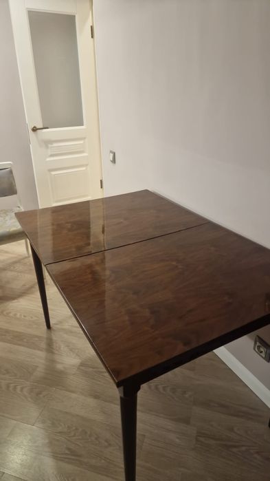 Стол деревянный, раскладной.