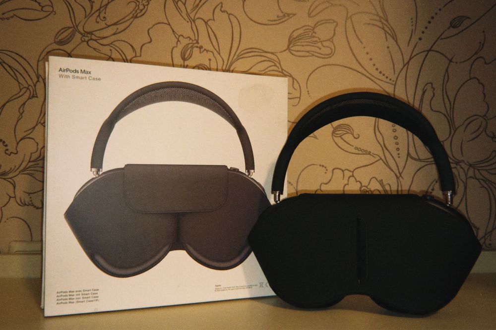 продам Airpods Max