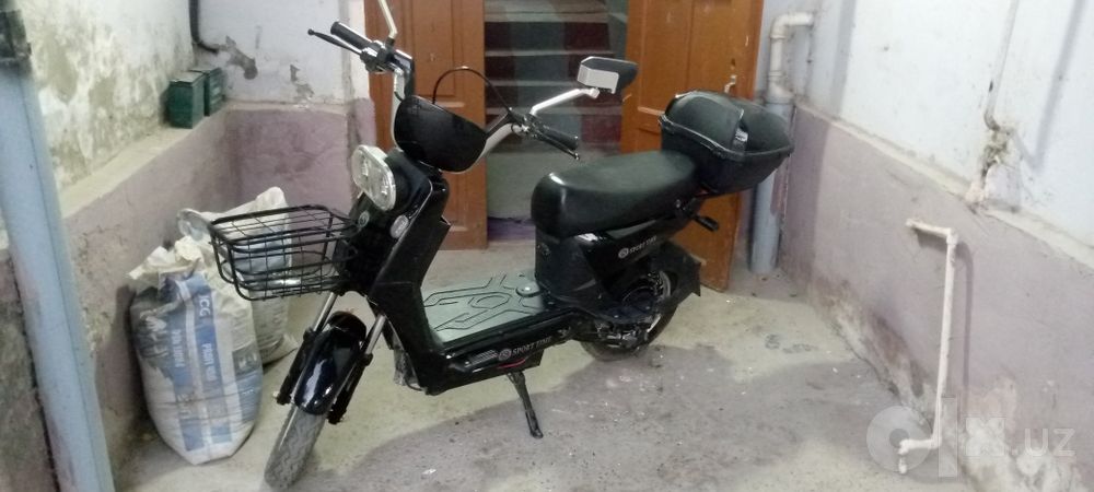 Elektro skuter, moped