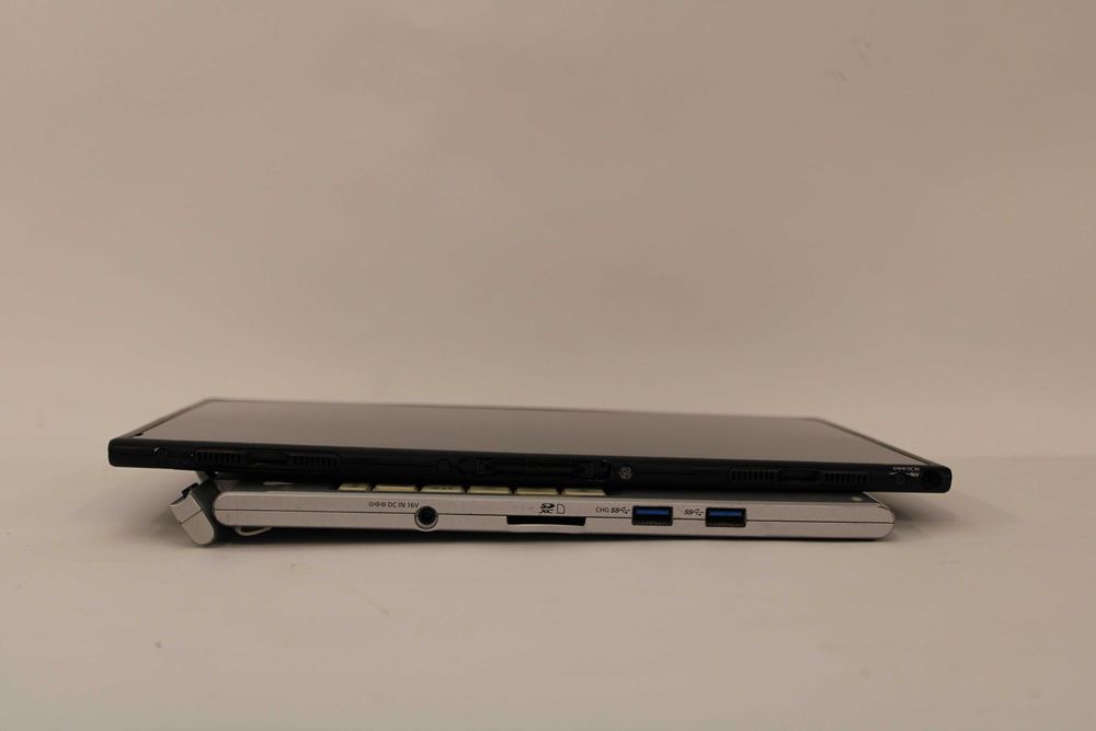 Panasonic Toughbook CF-XZ6