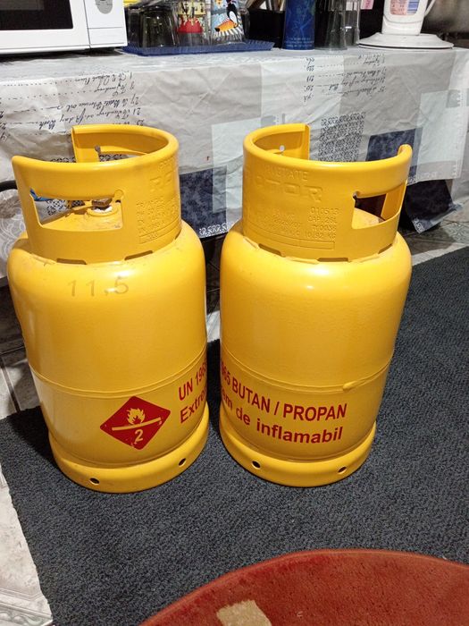 Schimb 2 butelii noi de aragaz pe una mare de 50litri