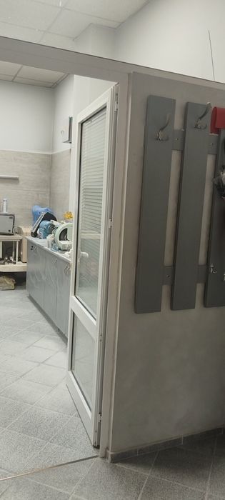 Дава се под наем Офис в Перник, Център - 56 кв.м за 1122 € - Снимка #8