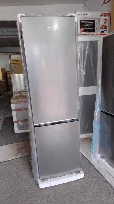 Koмбиниран Хладилник с фризер Beko-Беко 203.5 см AeroFlow™ 355 л