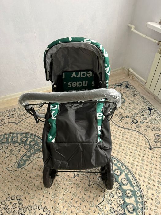 Коляска   новая.