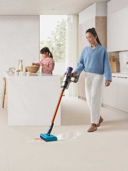 ПРОМО Нова 2г Гаранция Безкабелна Безжична Вертикална Прахосмукачка Dyson V10 Cyclone Submarine