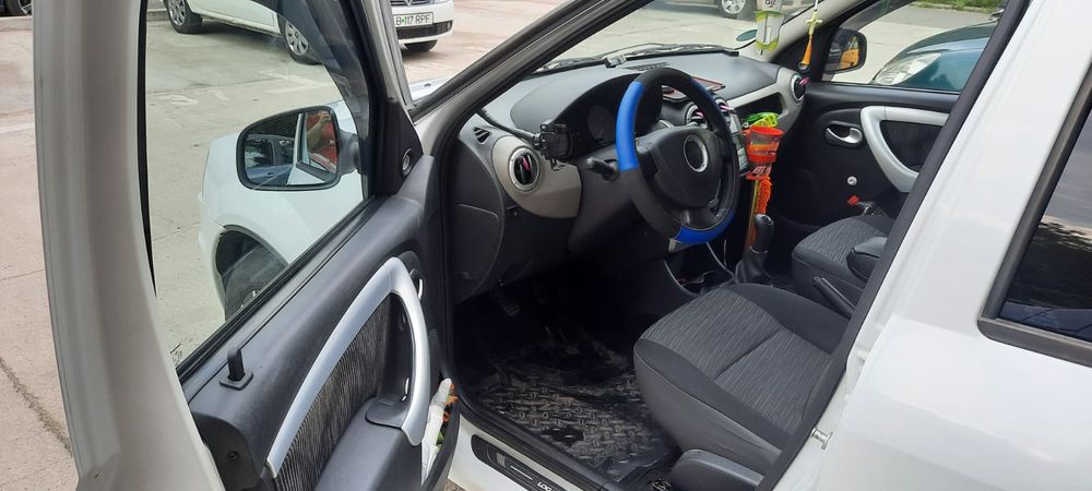 DACIA Logan 2010 — imagine 5