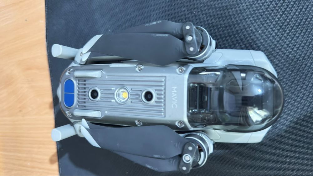 Продам Дрон DJI Mavic Air 2 серебристый